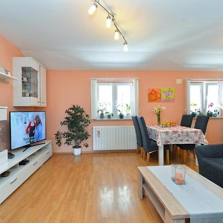 Apartman Eda Пула Екстер'єр фото